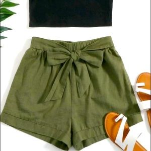 romwe olive green shorts